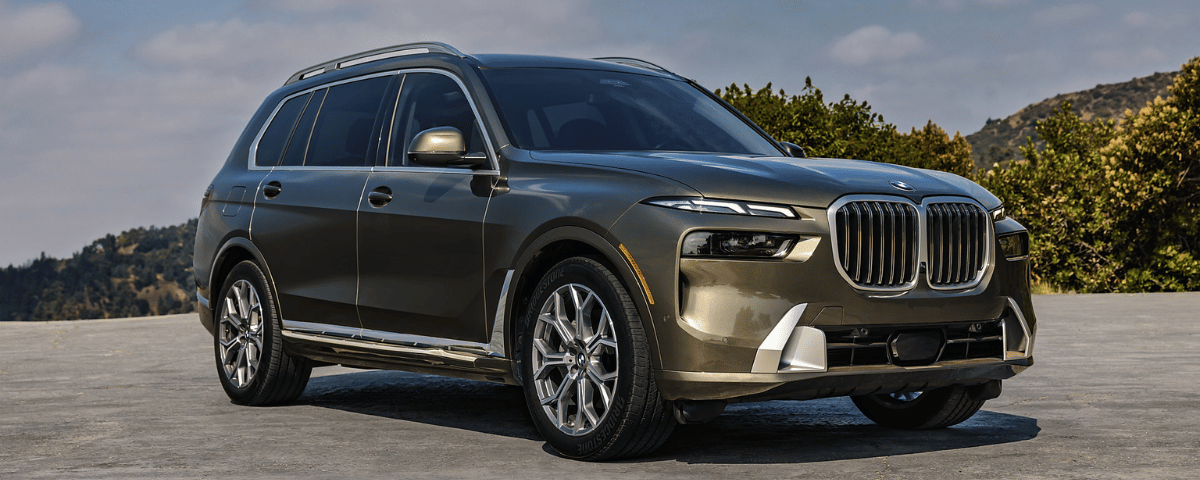 2026 BMW X7 vs Cadillac Escalade Comparison 2026 BMW X7 comparison for Grand Blanc Michigan drivers