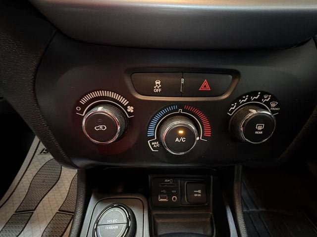 2014 Jeep Cherokee Sport