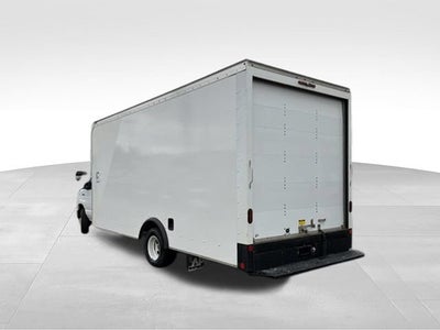2022 Ford E-Series Cutaway Base