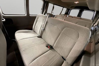 2023 Chevrolet Express Passenger 3500 1LT