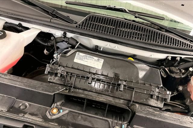 2023 Chevrolet Express Passenger 3500 1LT