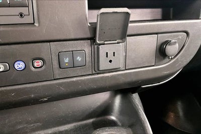 2023 Chevrolet Express Passenger 3500 1LT