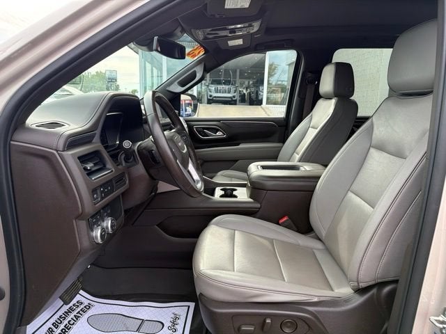 2023 GMC Yukon XL SLT