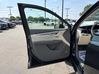 2017 Cadillac XT5 Luxury FWD