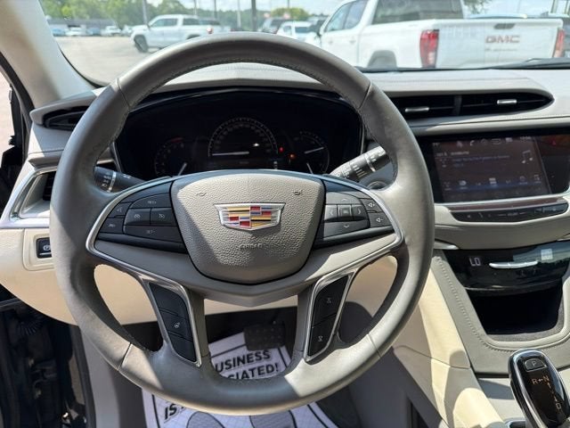 2017 Cadillac XT5 Luxury FWD
