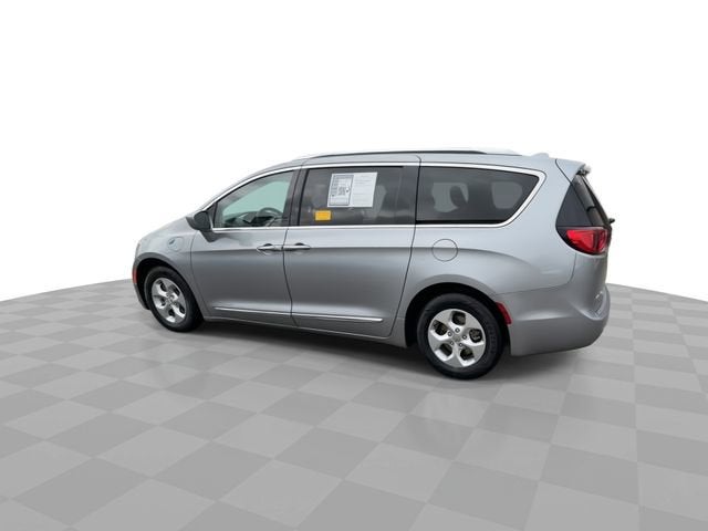 2018 Chrysler Pacifica Hybrid Touring L