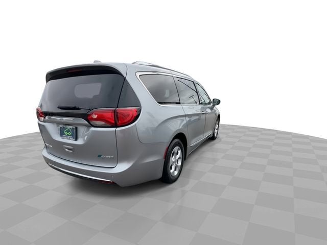 2018 Chrysler Pacifica Hybrid Touring L