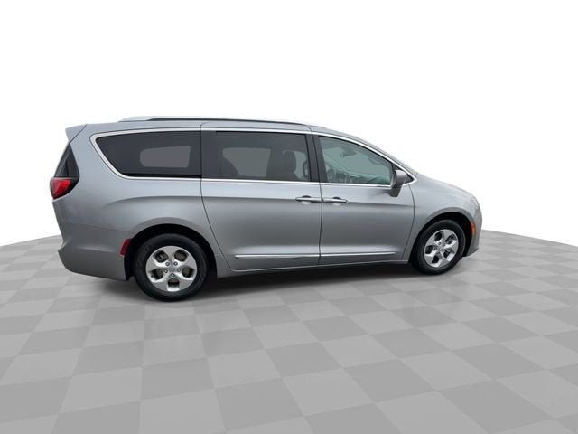 2018 Chrysler Pacifica Hybrid Touring L