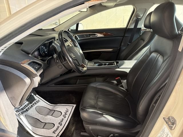 2016 Lincoln MKZ Base