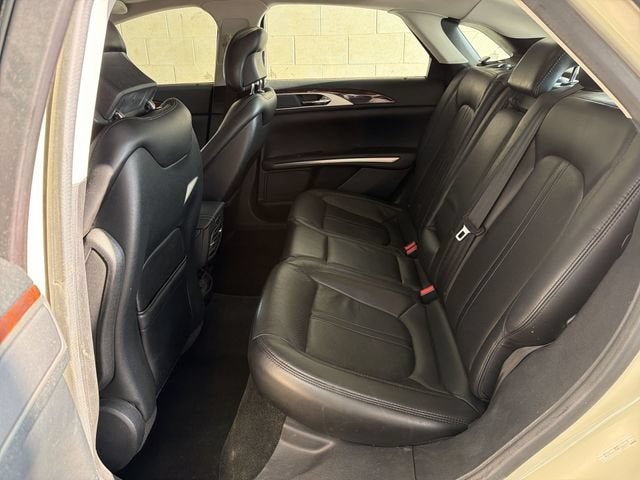 2016 Lincoln MKZ Base