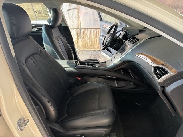 2016 Lincoln MKZ Base