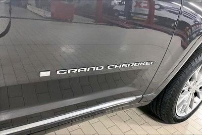 2022 Jeep Grand Cherokee Summit