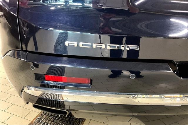 2022 GMC Acadia Denali