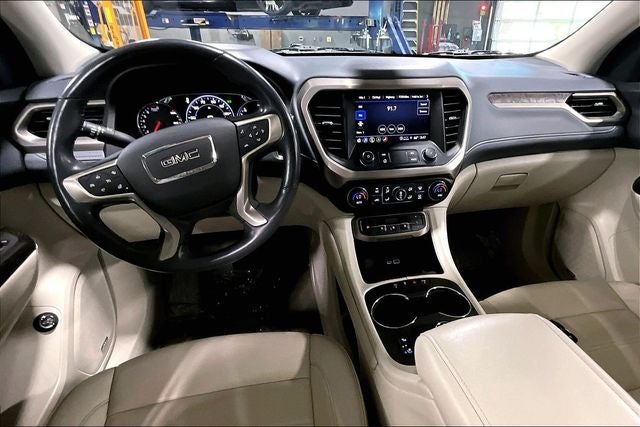2022 GMC Acadia Denali