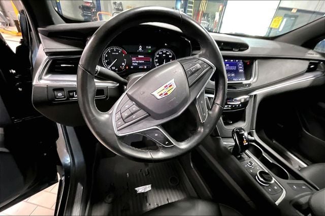 2023 Cadillac XT5 Luxury