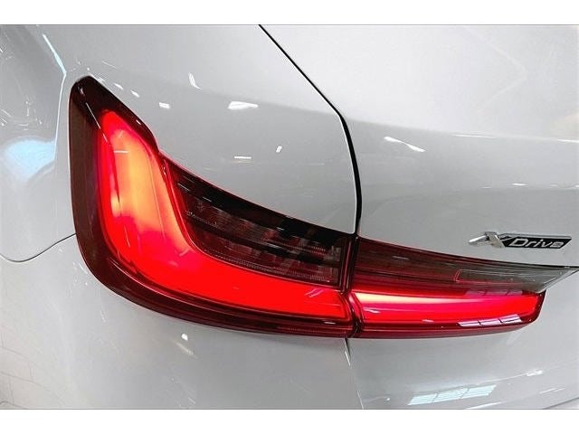 2025 BMW 3 Series 330i xDrive