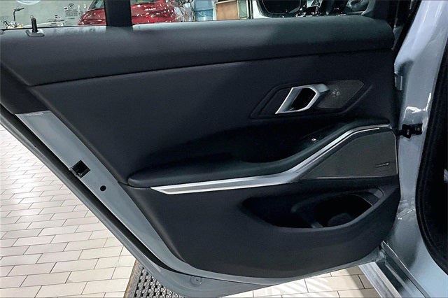 2026 BMW 3 Series 330i xDrive