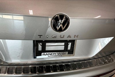2024 Volkswagen Tiguan 2.0T SE R-Line Black
