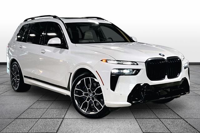 2025 BMW X7 xDrive40i's photo