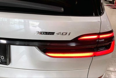 2025 BMW X7 xDrive40i