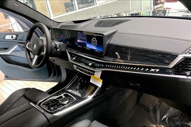 2027 BMW X7 xDrive40i