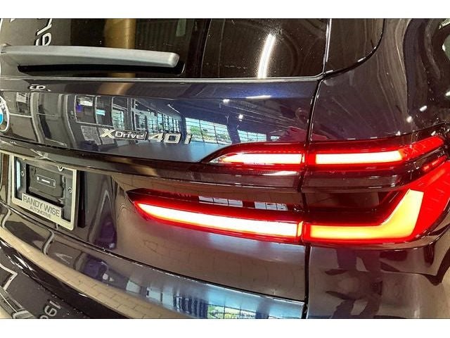 2027 BMW X7 xDrive40i