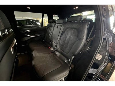 2027 BMW X7 xDrive40i