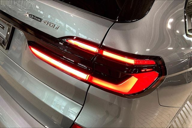 2027 BMW X7 xDrive40i