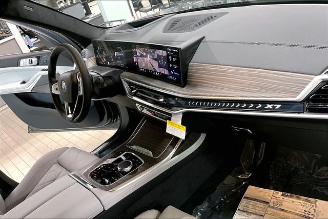 2027 BMW X7 xDrive40i