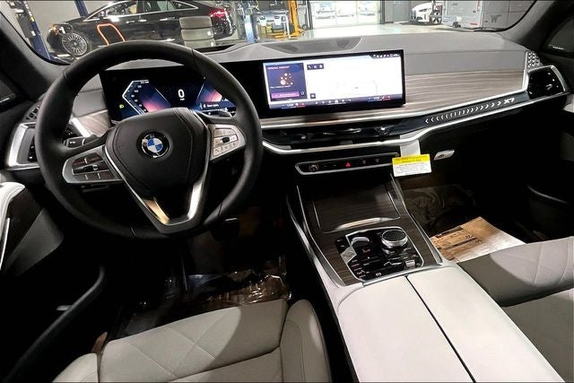 2027 BMW X7 xDrive40i