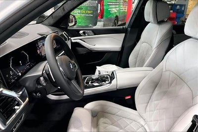 2027 BMW X7 xDrive40i