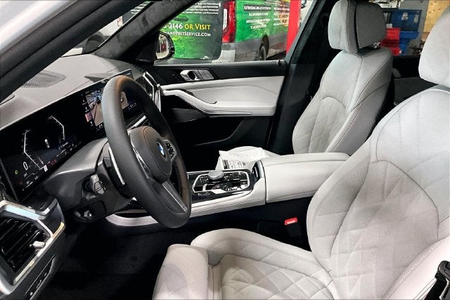 2027 BMW X7 xDrive40i