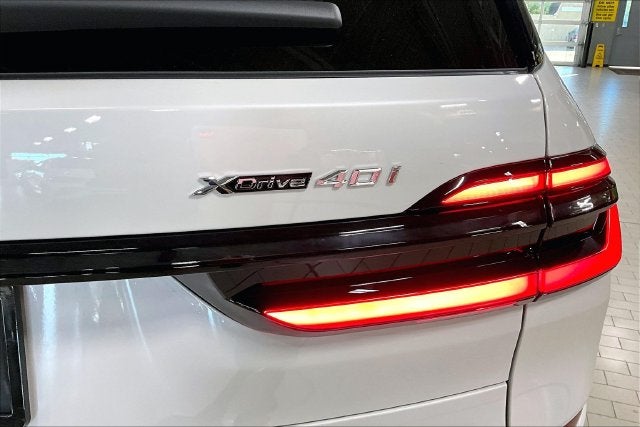 2027 BMW X7 xDrive40i