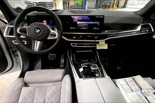 2027 BMW X7 xDrive40i
