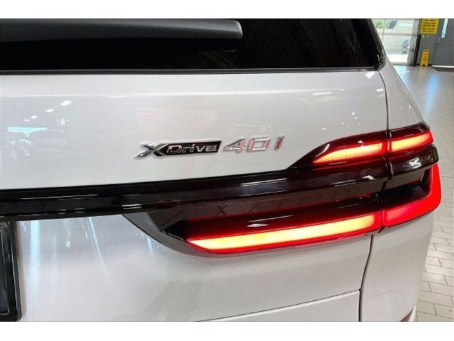 2027 BMW X7 xDrive40i