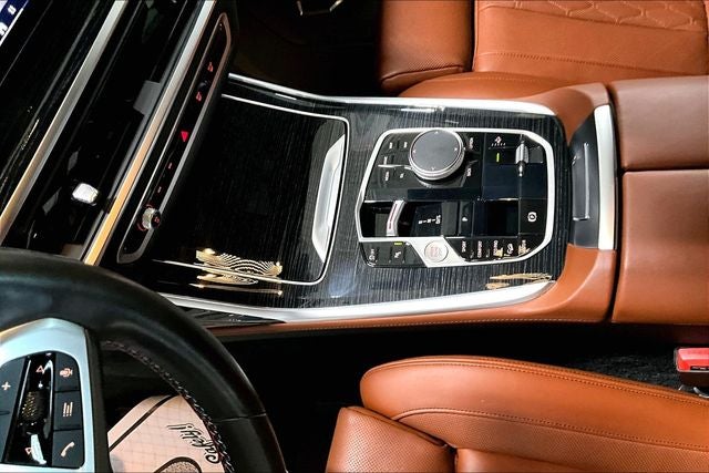 2024 BMW X7 M60i
