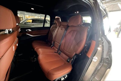 2024 BMW X7 M60i