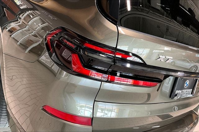 2024 BMW X7 M60i