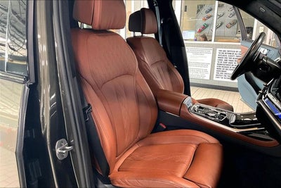 2024 BMW X7 M60i