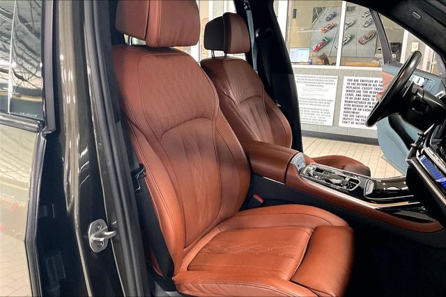 2024 BMW X7 M60i