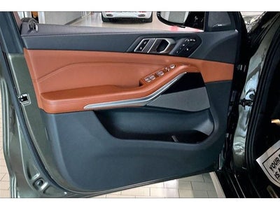 2024 BMW X7 M60i