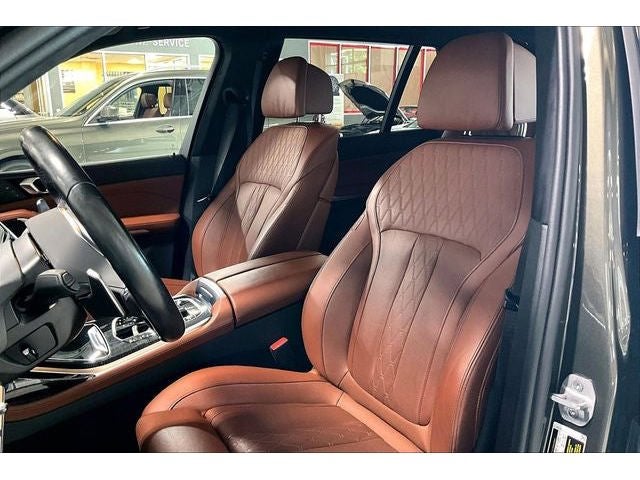 2024 BMW X7 M60i
