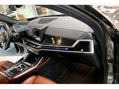 2024 BMW X7 M60i