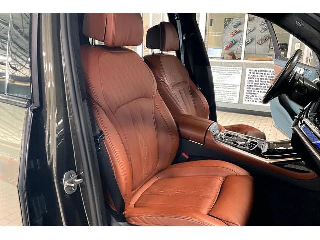 2024 BMW X7 M60i