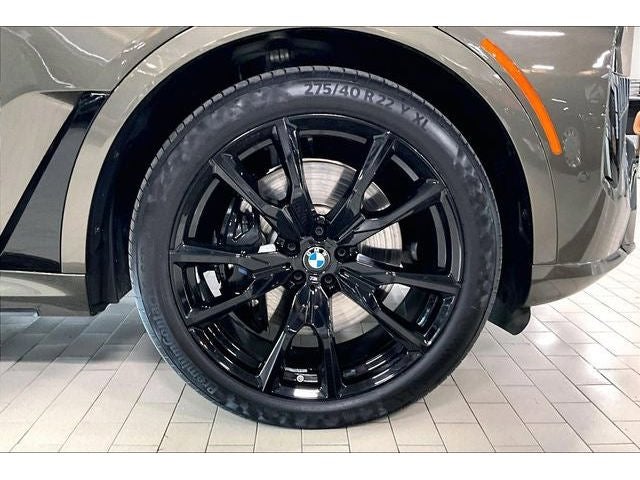 2024 BMW X7 M60i