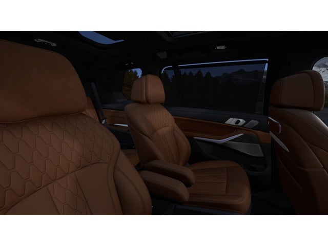 2027 BMW X7 M60i