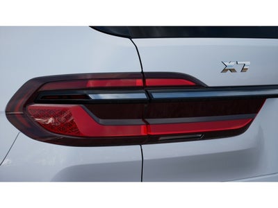 2027 BMW X7 M60i
