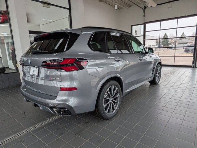 2026 BMW X5 M60i