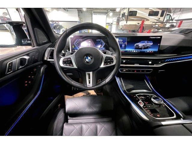 2026 BMW X5 M60i