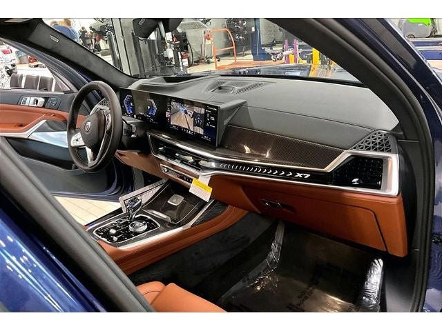 2026 BMW X7 ALPINA XB7
